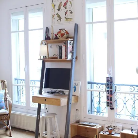 Hostnfly - Charming Bright Studio Near Montmartre * Paris