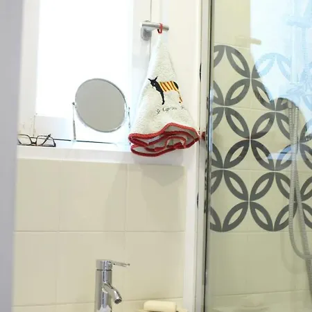 Apartamento Hostnfly - Charming Bright Studio Near Montmartre Paris