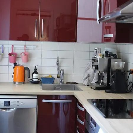 Hostnfly - Charming Bright Studio Near Montmartre Paris