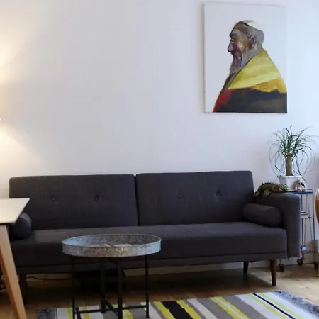 Hostnfly - Charming Bright Studio Near Montmartre Apartamento *
